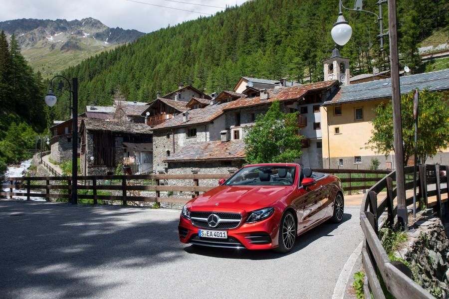  Mercedes-Benz E300 AMG Line Cabriolet 2017 года  (WW) (фото 5 из 32)